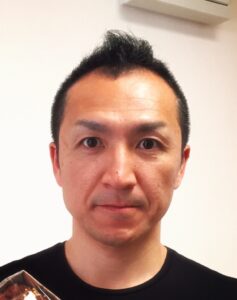 尾崎泰三